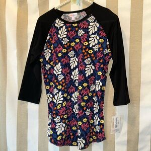 NWT LULAROE SIZE SMALL.
